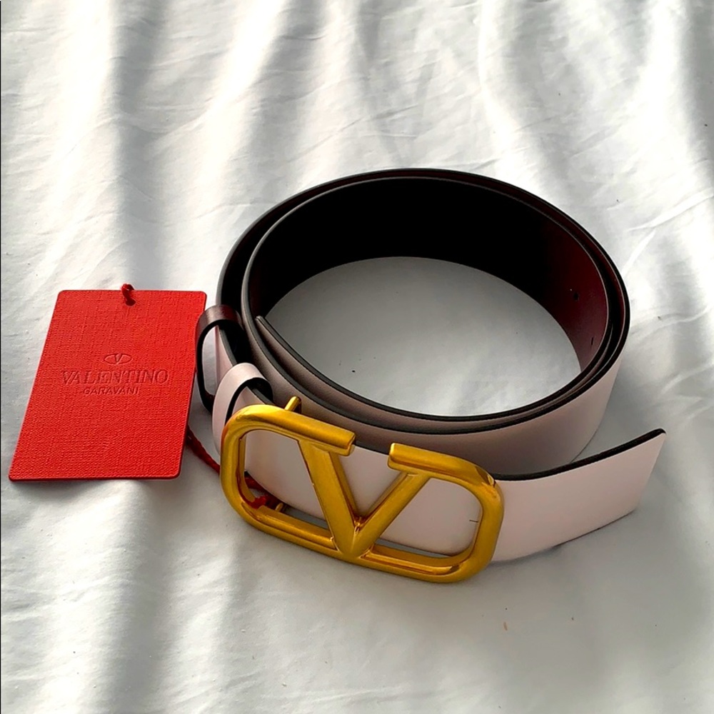 ❌SOLD❌ New Valentino reversible belt